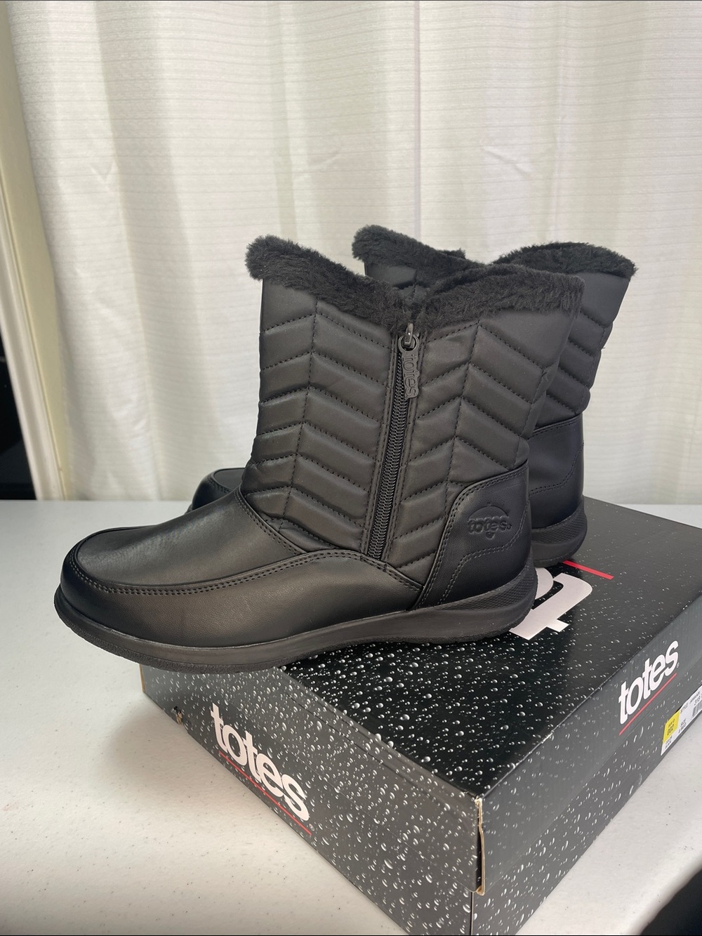 totes Black Quilted Faux-Fur Winter Boots with Side Zip